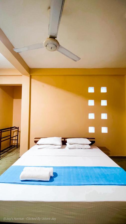 Hôtel Jay'S Avenue à Uda Walawe Extérieur photo