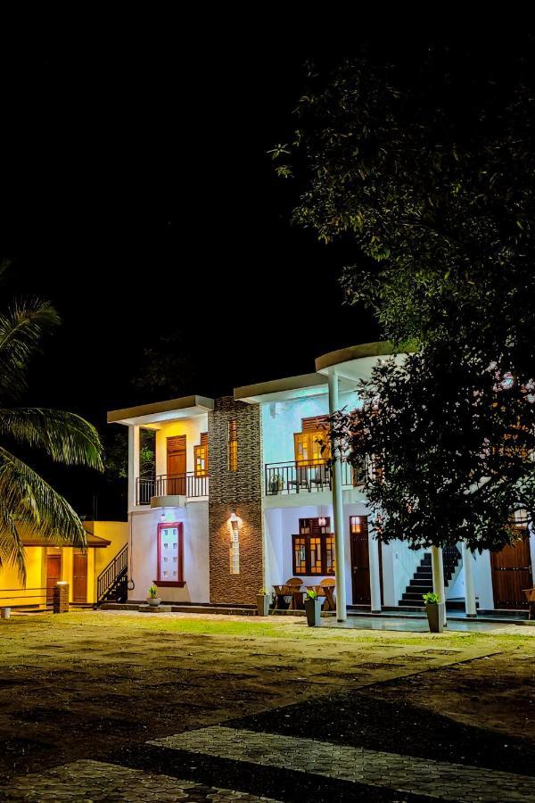 Hôtel Jay'S Avenue à Uda Walawe Extérieur photo