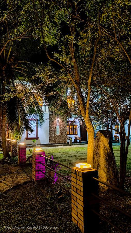 Hôtel Jay'S Avenue à Uda Walawe Extérieur photo