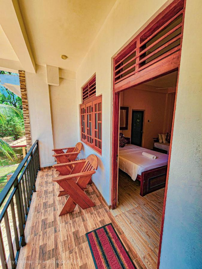 Hôtel Jay'S Avenue à Uda Walawe Extérieur photo
