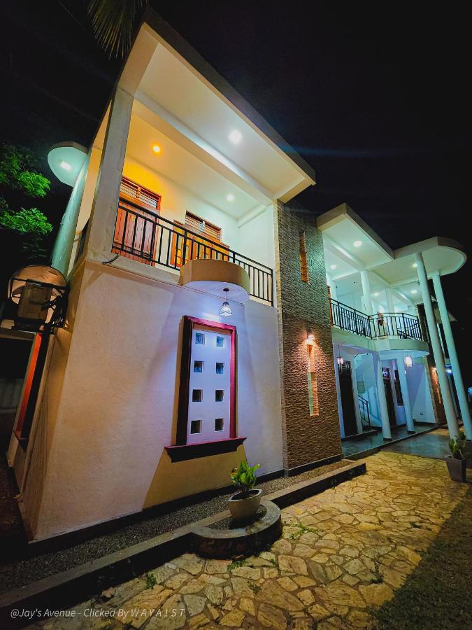 Hôtel Jay'S Avenue à Uda Walawe Extérieur photo